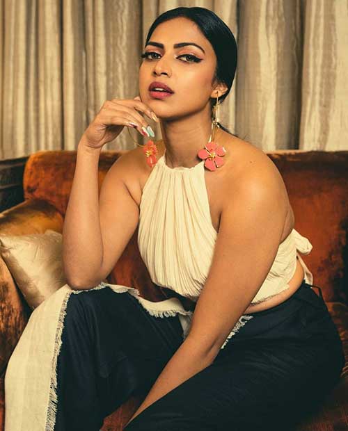 Amala Paul plays a police surgeon in investigative thriller 'Cadaver'