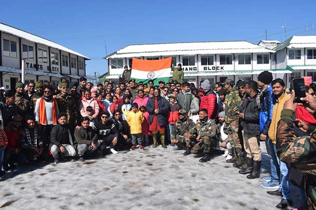 Army rescues 400 tourists stranded in Sikkim after heavy snowfall