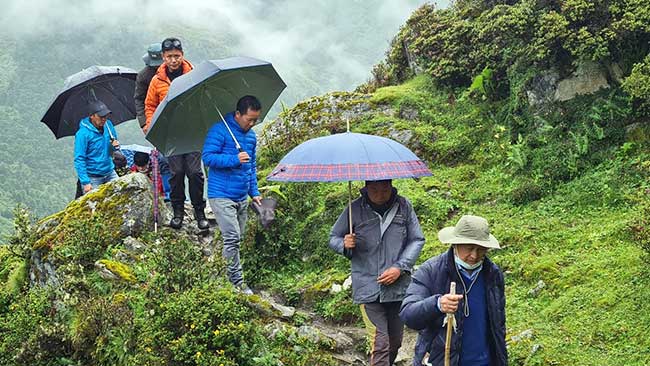 Arunachal frontline warriors trek 9 hrs to vaccinate 16 grazers at 14K ft