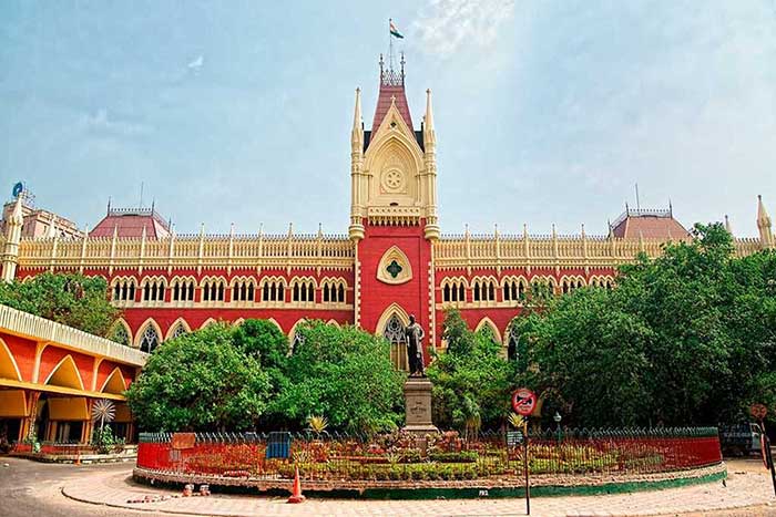 Existence of criminal suit cannot be reason for denying passport: Calcutta HC