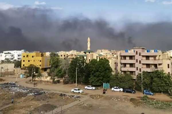 Heavy fighting erupts in Sudanese capital ahead of Eid
