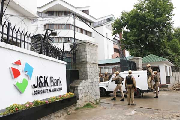 CAG comes down heavily on J&K Bank for 'wasteful expenditure' of Rs 7 cr