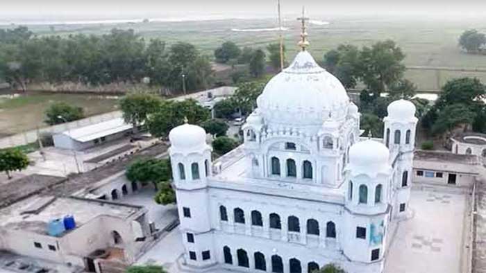 1,303 Indian Sikh pilgrims leave for Kartarpur Sahib in Pak