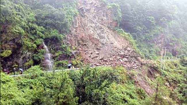 Landslides, flash floods in Himachal claim 16 lives; 8 missing