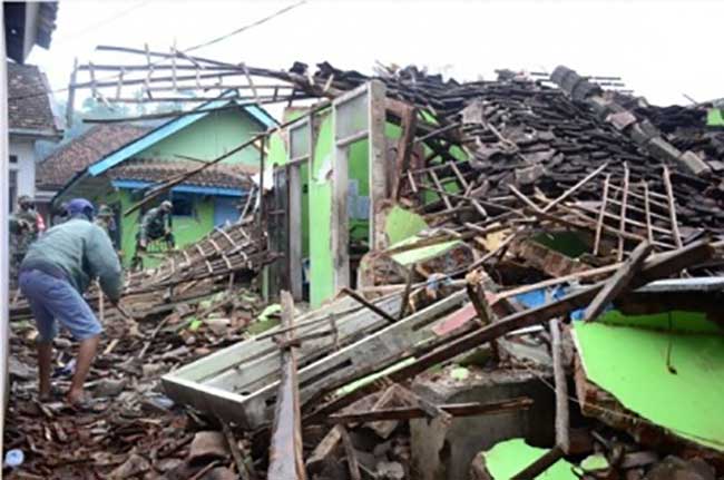 Magnitude 6.0 quake in Indonesia kills 1, destroys 100 houses