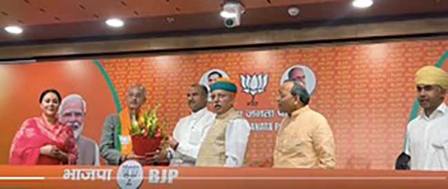 Raj Polls: Maharana Pratap's descendant Vishwaraj Singh joins BJP