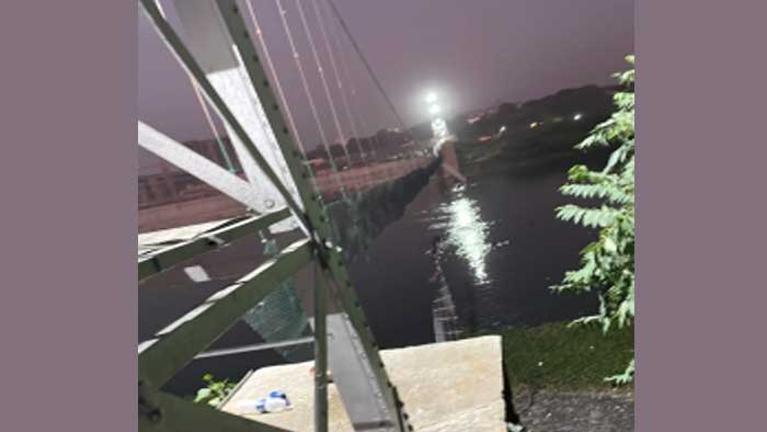 Death toll in Morbi bridge collapse reaches 141: Police official