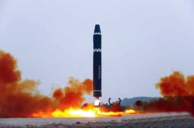 N.Korea fires 2 short-range ballistic missiles