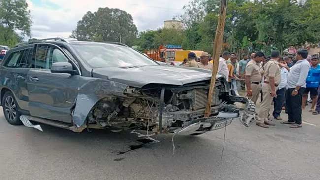 PM Modi's brother, family injured in road accident in K'taka