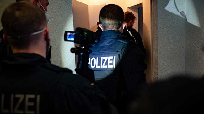 25 people arrested in Germany for plotting to overthrow state