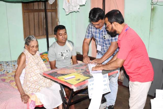 Home Voting for senior citizen begins in Tripura for 1st phase of LS Poll