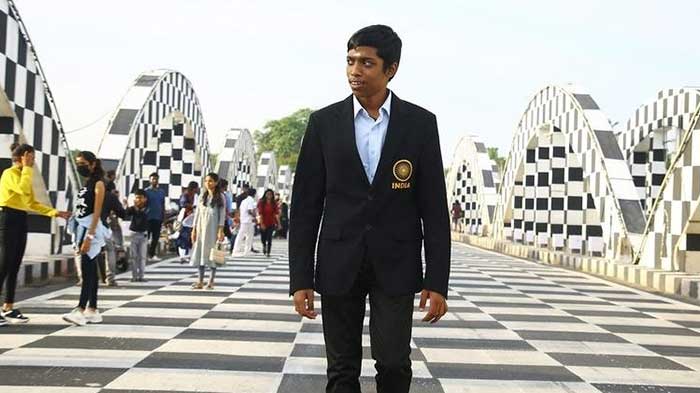 Chess prodigy Praggnanandhaa leading a