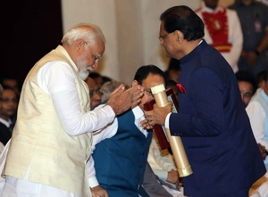 PM Modi pays fitting tributes to Bharat Ratna recipients; highlights achievements
