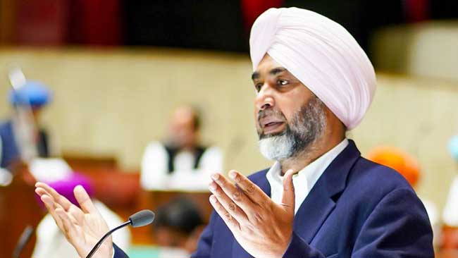 Punjab ex-Finance Minister Badal quits Congress to join BJP
