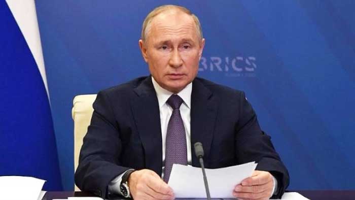 Putin bans 'unfriendly' investors from making transactions in strategic enterprises, projects