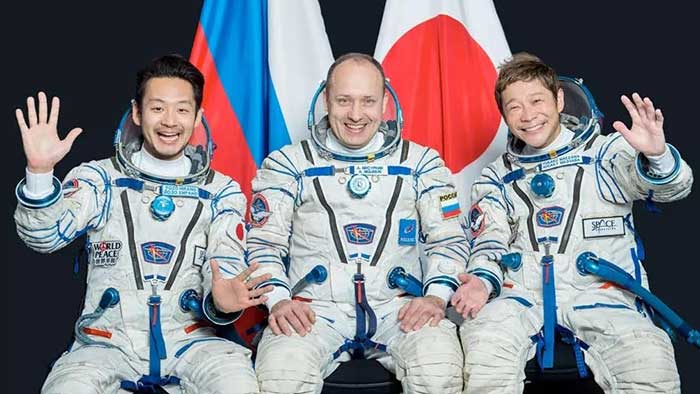 Japanese billionaire on way to space station for 12-day trip