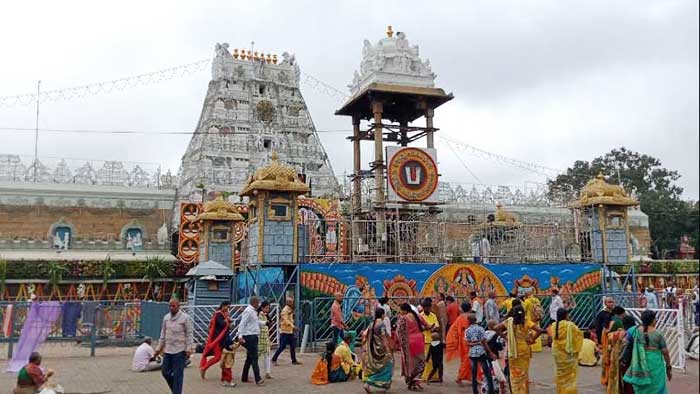 Tirupati Balaji temple reopens after 80 days