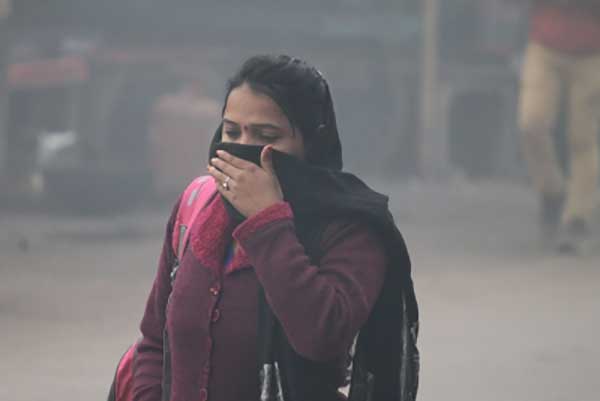 Toxic levels rise in Delhi air, experts warn of respiratory issues
