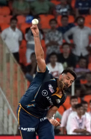 IPL 2024: Mohit Sharma picks three as bowlers help Gujarat restrict Hyderabad to 162/8