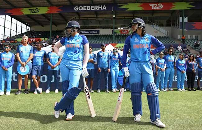 Women's T20 World Cup: Mandhana makes Ireland pay for missed chances as India reach semis