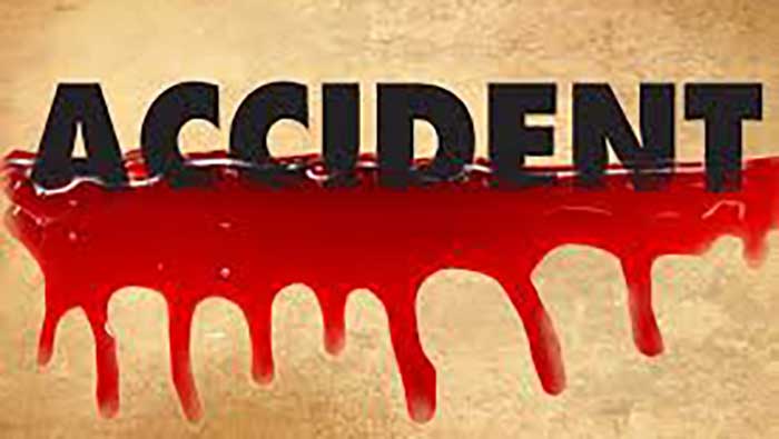 Two killed, 10 injured as bus rams into truck on Yamuna expressway