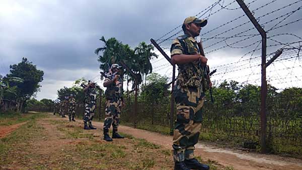 BSF hands over body of Bangladeshi smuggler killed in firing on Tripura border to family