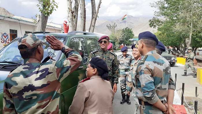Lt. Col Dhoni in Ladakh on Independence Day