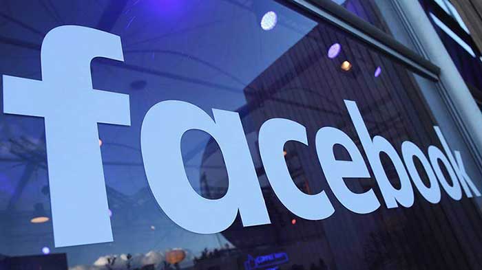 Facebook faces record UK fine for data misuse