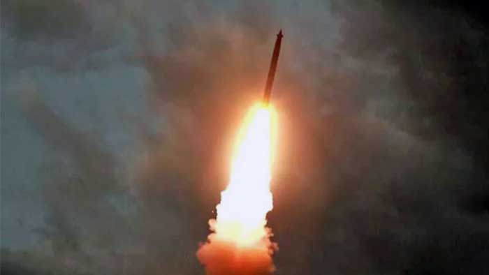 N.Korea fires 3 short-range projectiles