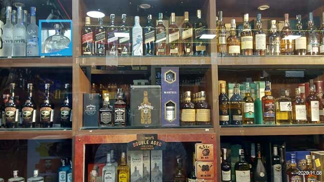 22 dead so far after consuming spurious liquor in Aligarh, 6 arrested