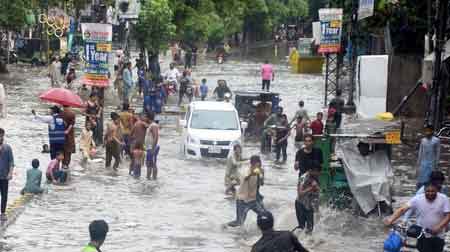 Pakistan: 98 killed, 185 injured as monsoon rains wreak havoc