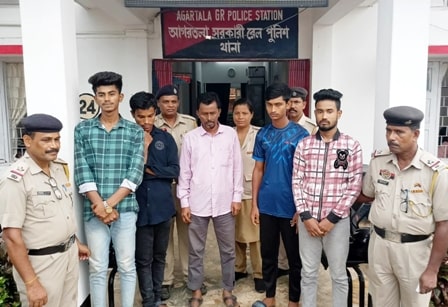 Four Bangladeshi nationals held from Agartala railway station while boarding train to Chennai