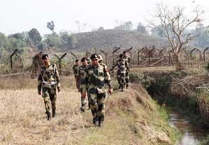 Tripura: BSF jawan injured, Bangladeshi smuggler killed in border clash