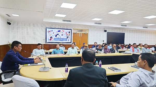 Bikash holds meeting with returnees to address long standing issues
