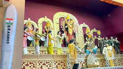 UP: Durga Puja pandals in Varanasi painted in patriotic colours, BrahMos missiles dazzle UP: Durga Puja pandals in Varanasi painted in patriotic colours, BrahMos missiles dazzle