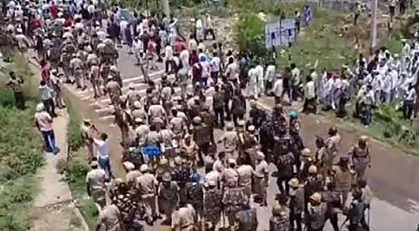 Haryana farmers protesting on NH 44 over sunflower seeds procurement baton-charged