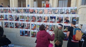 Israel demands list of hostages alive for further ceasefire talks