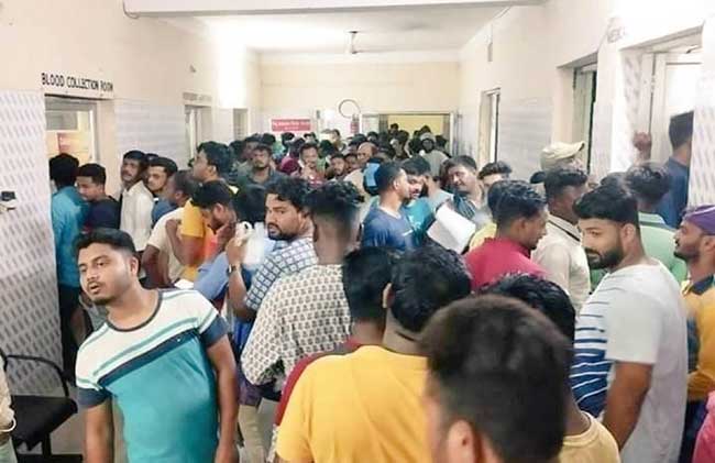 Odisha train tragedy: Local youths line up in hospitals to donate blood