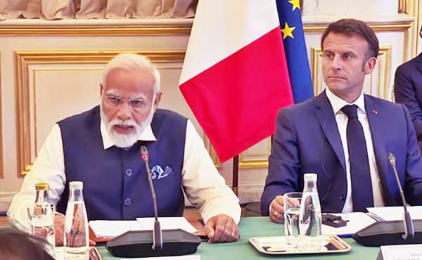 PM Modi holds delegation-level talks with French Prez