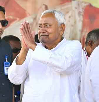 Nitish Kumar thanks PM Modi as NDA heads for unprecedented victory in Bihar