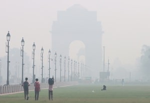 No respite for Delhi as air quality remains 'very poor'