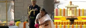 Prez, PM lead nation in paying tributes to Mahatma Gandhi