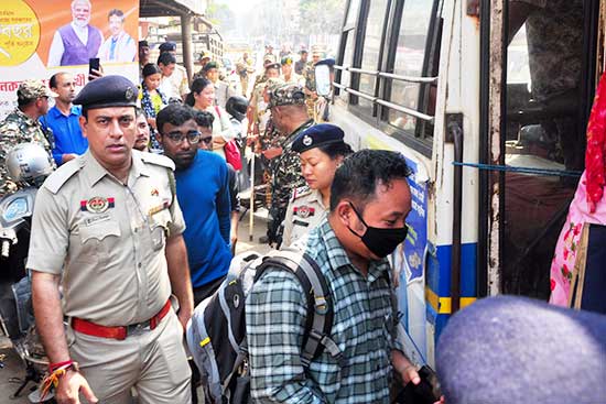 STGT aspirants holds protest near CM’s resident, demands recruitment