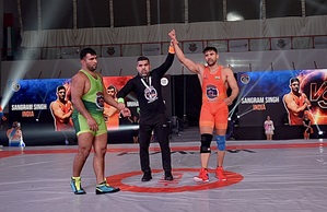 Sangram Singh beats Pakistan’s Mohammad Saeed at International Pro Wrestling Championship in Dubai