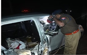 Six of a family killed in road mishap in UP, two kids injured