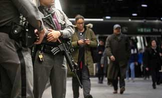 Stabbing spree in New York's Penn Station; five injured Stabbing spree in New York's Penn Station; five injured