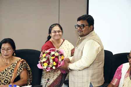 Tripura MLAs' delegation visits Gujarat Assembly for a five-day study tour