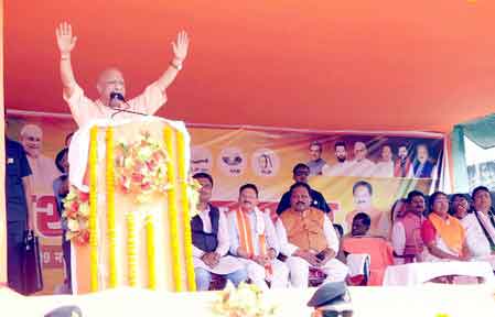 A state with glorious past faced literacy crisis: UP CM tears into RJD-Cong in Bihar