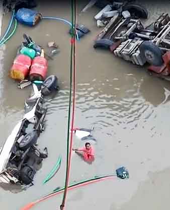 Vadodara bridge collapse: Death toll rises to 9, PM Modi expresses grief Vadodara bridge collapse: Death toll rises to 9, PM Modi expresses grief