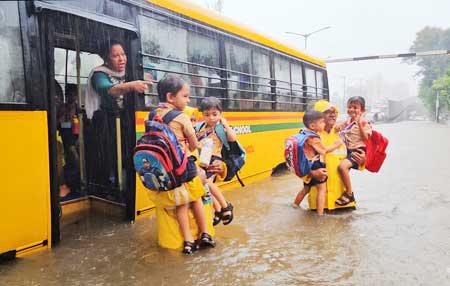 Heavy rain: Dy CM asks Maha, district agencies to coordinate, prioritise rescue works